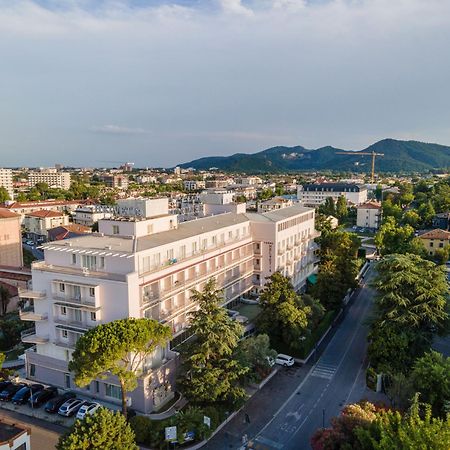 Hotel Terme Helvetia Abano Terme Exterior photo