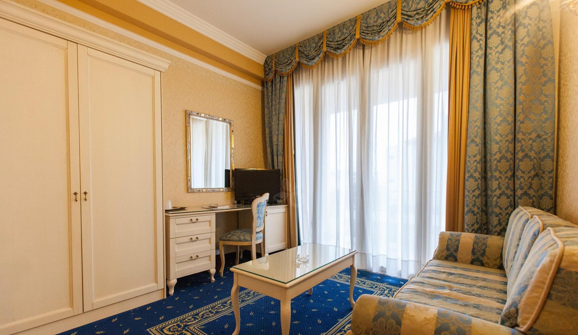 Hotel Terme Helvetia Abano Terme Exterior photo