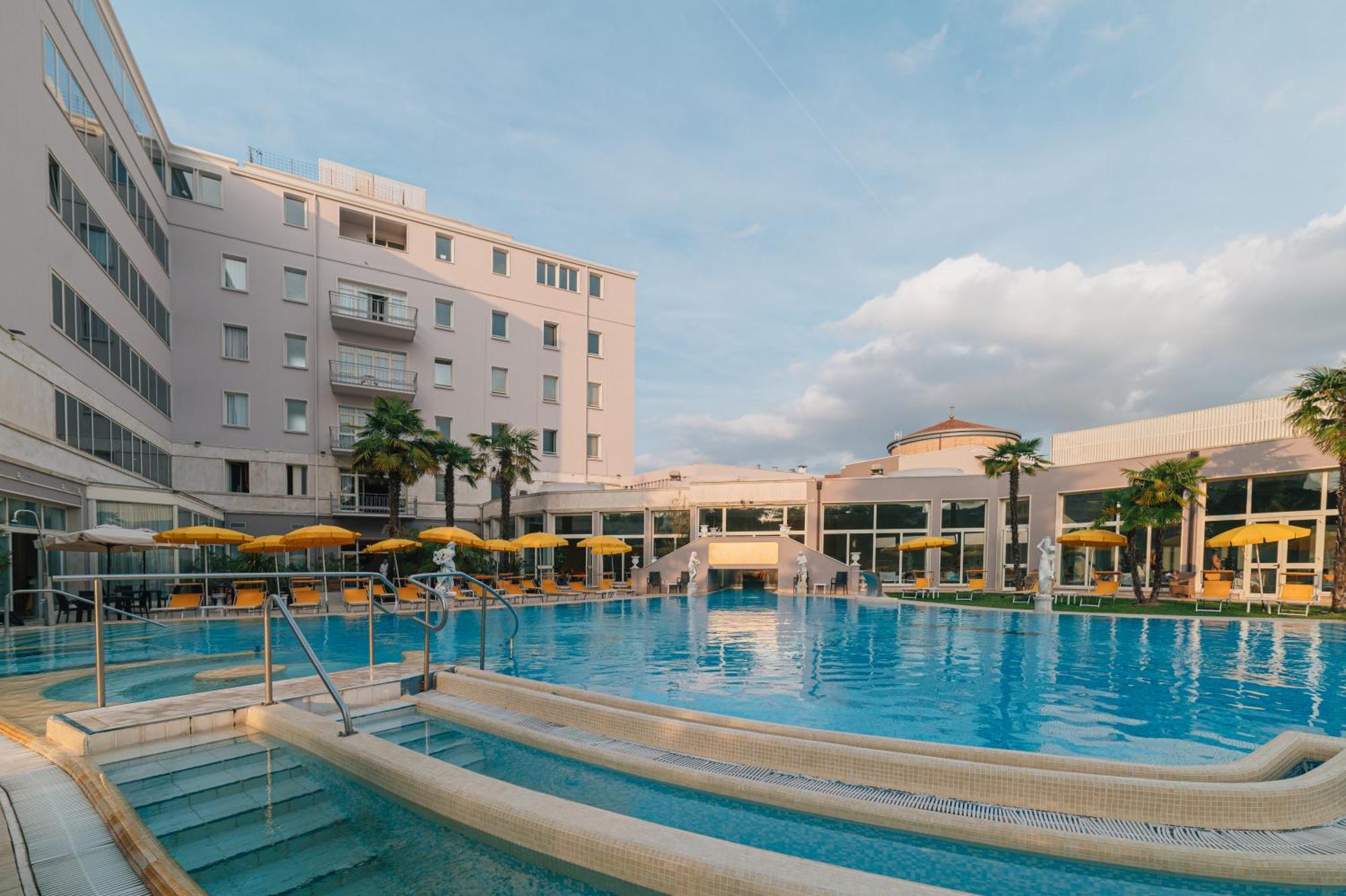 Hotel Terme Helvetia Abano Terme Exterior photo