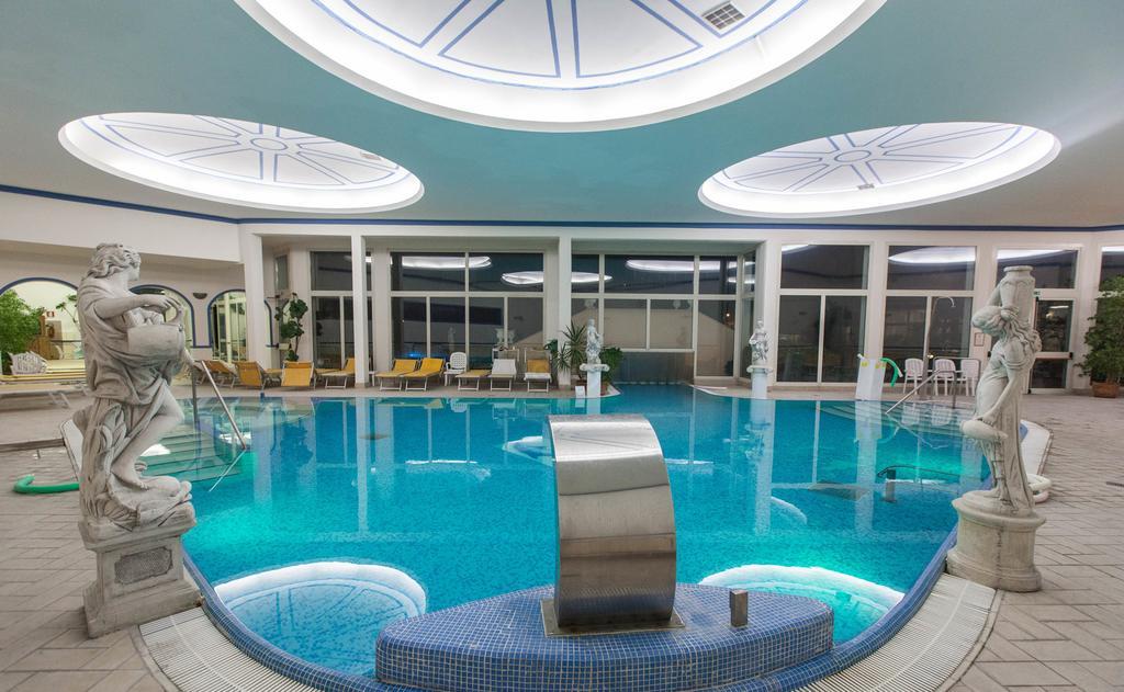 Hotel Terme Helvetia Abano Terme Exterior photo